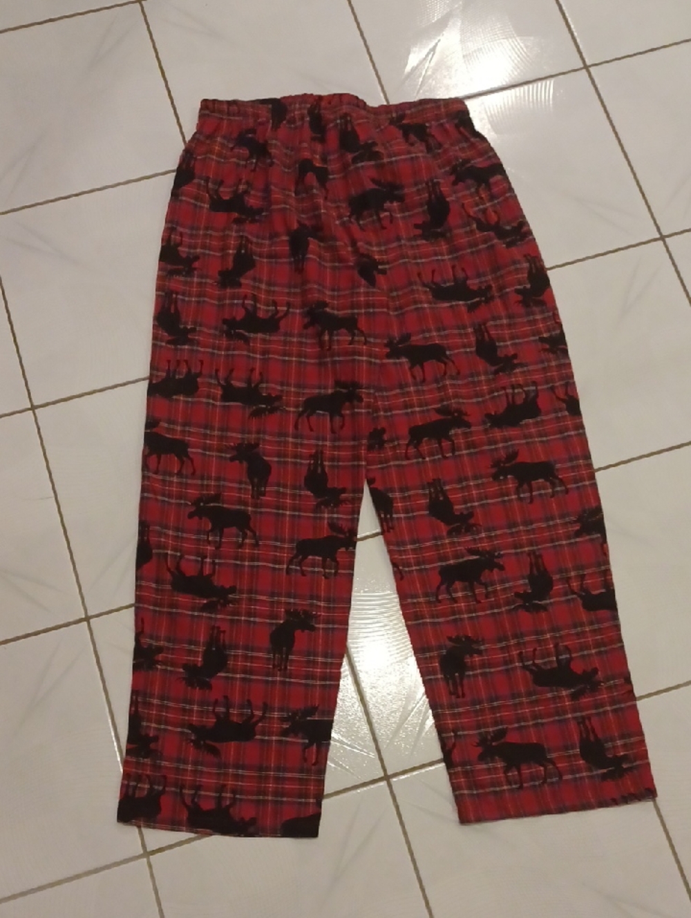 4/$80 New Hatley Red Plaid Pajama Pants with Black Moose Detail - Size XL - Picture 4 of 5